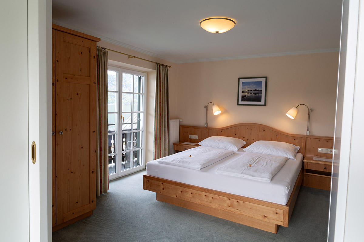 Zimmer - Hotel Gasthof Falkenstein - Ried/Wolfgangsee/Salzkammergut © MORI Fotografie