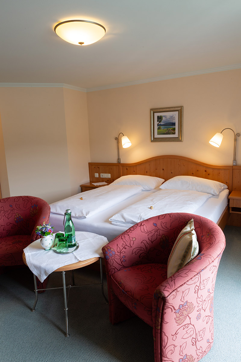 Zimmer - Hotel Gasthof Falkenstein - Ried/Wolfgangsee/Salzkammergut © MORI Fotografie